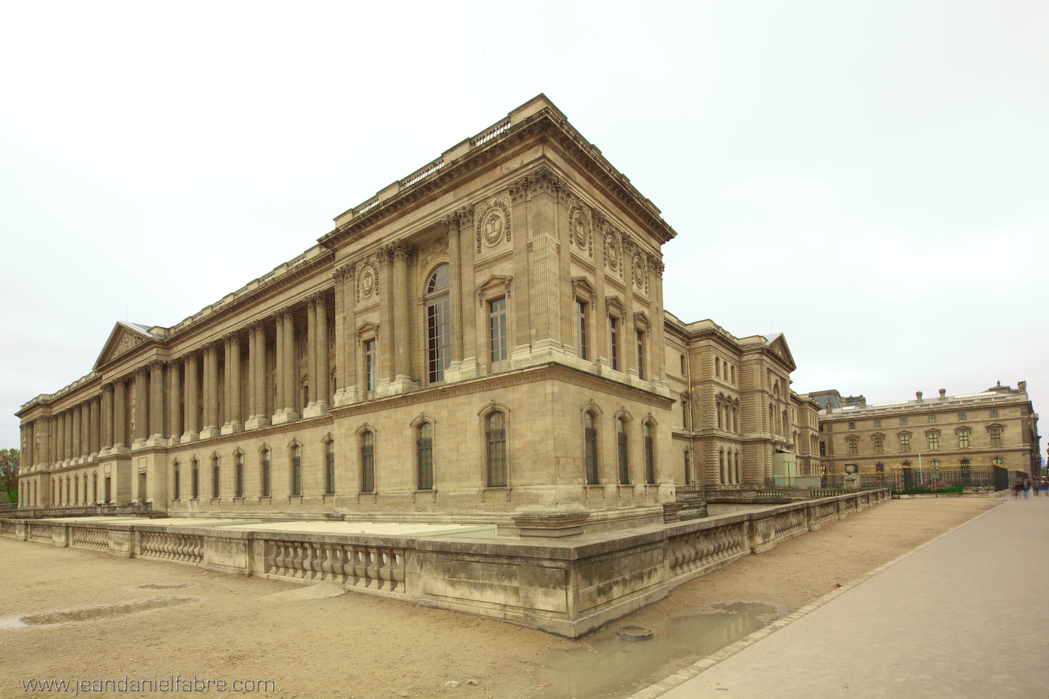 Le Louvre